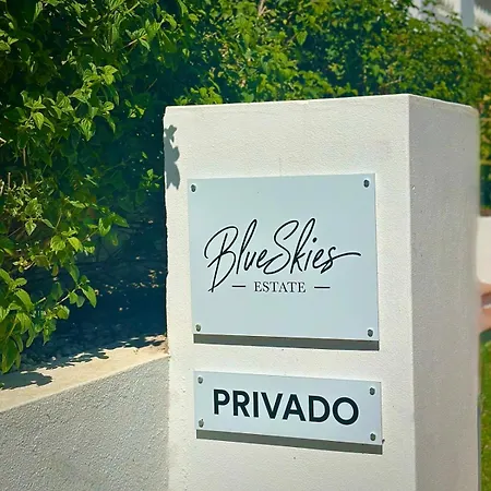 Blue Skies 1&2 Villa